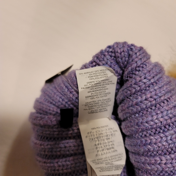NEW! J Crew Ribbed beanie with faux-fur pom-pom Purple - Picture 4 of 4